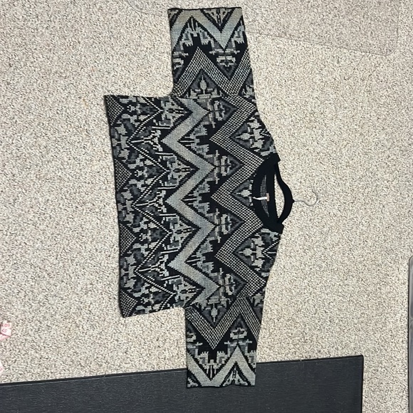 Free People Sweater - Picture 5 of 7